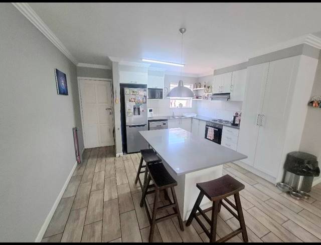 3 BEDROOM TOWNHOUSE FOR SALE IN BROADACRES